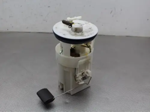 Benzinepomp-7880221