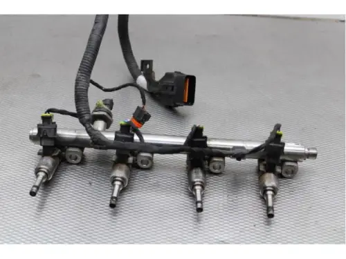 Injector (benzine injectie)-7880886