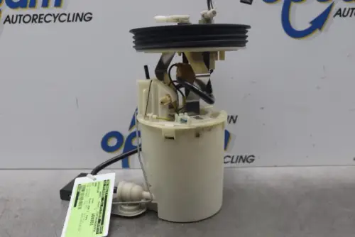 Benzinepomp-7877836