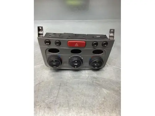 Kachel Bedieningspaneel-7914964
