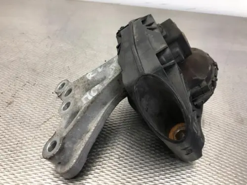 Motorsteun-7737594