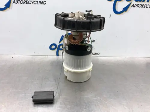 Benzinepomp-7856261