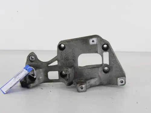 Dynamosteun onder-