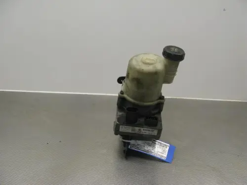 Stuurbekrachtiging Pomp-7890099