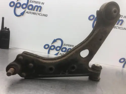 Draagarm rechts-voor-7841125