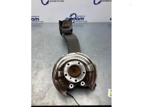 Fusee rechts-achter-7857674