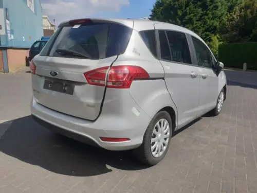 Achteras voorwielaandrijving-7728692