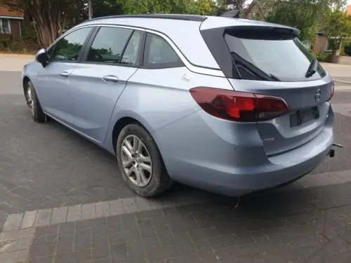 Achteras voorwielaandrijving-7878275