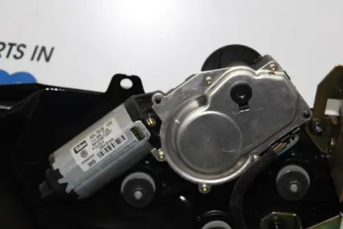 Ruitenwissermotor achter-