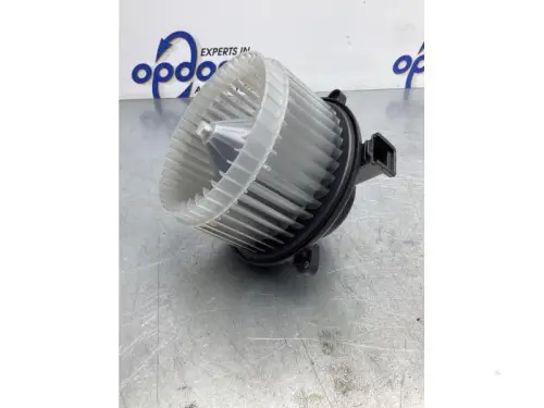 Kachel Ventilatiemotor-7714012