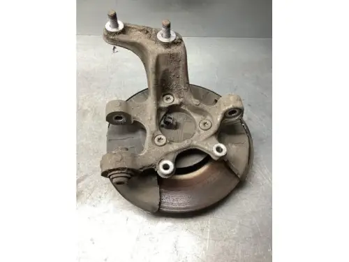 Fusee rechts-achter-7923039