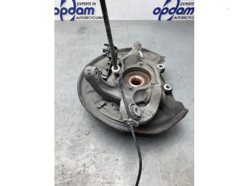 Fusee rechts-achter-8110092