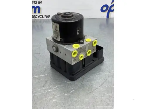 ABS Pomp-5503808