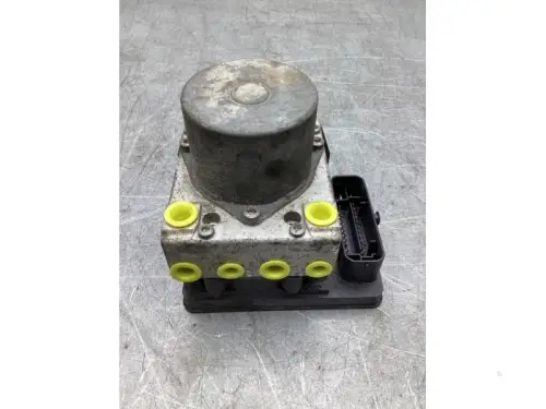 ABS Pomp-8137542