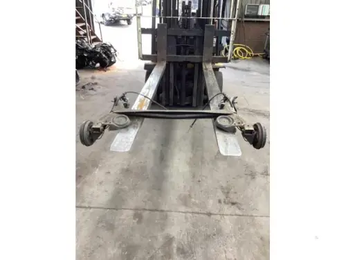 Achteras voorwielaandrijving-8130377