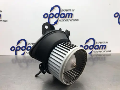 Kachel Ventilatiemotor-8104040