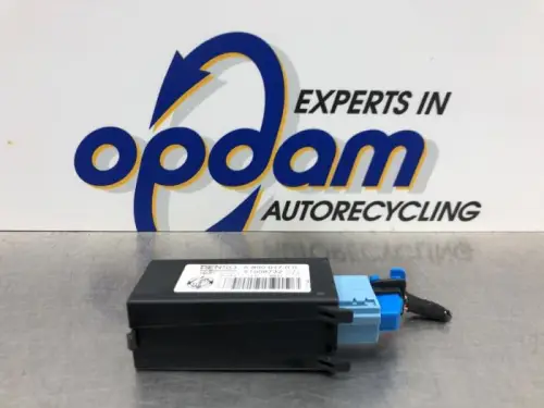Module climatronic-8104040