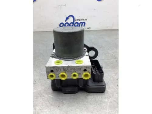 ABS Pomp-8223764