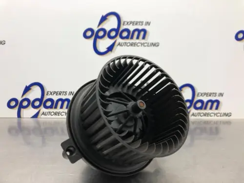 Kachel Ventilatiemotor-8228523