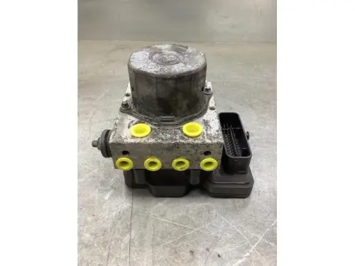 ABS Pomp-5904355