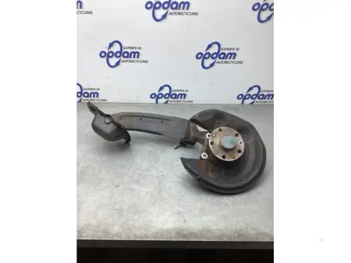 Fusee rechts-achter-8107510