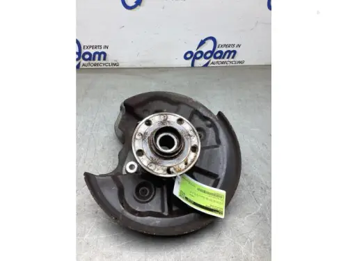 Fusee rechts-achter-8247877
