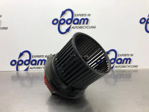 Kachel Ventilatiemotor-8206333