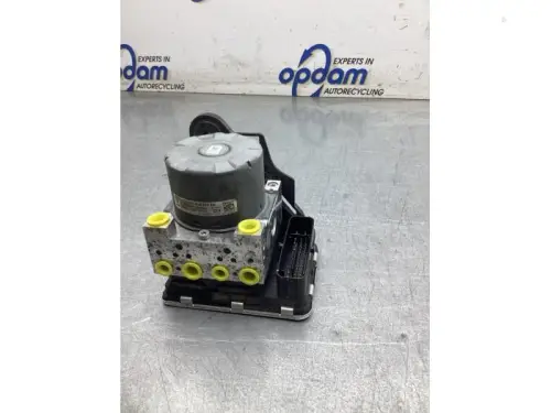 ABS Pomp-8337816