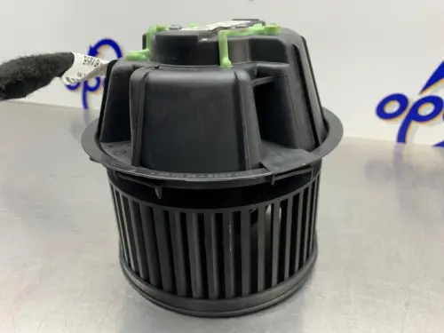 Kachel Ventilatiemotor-8244371