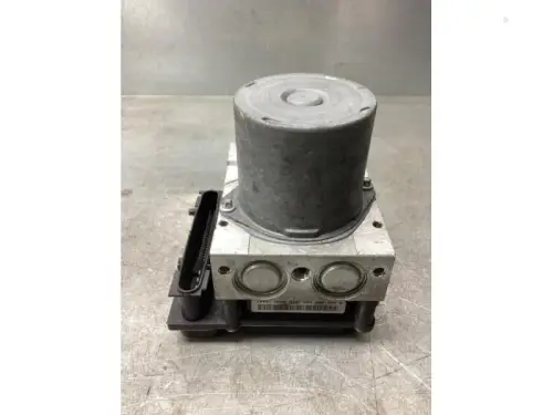 ABS Pomp-8119411