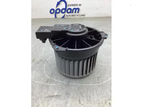 Kachel Ventilatiemotor-8076217