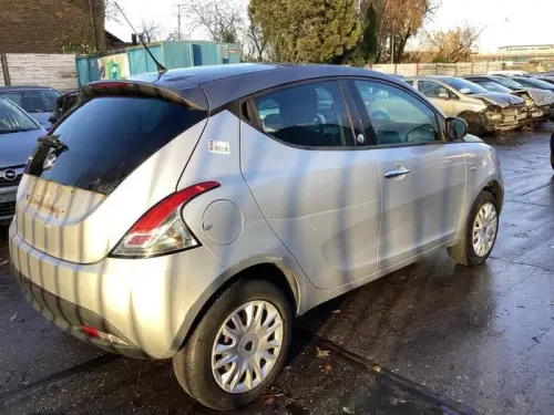 Achteras voorwielaandrijving-8115130