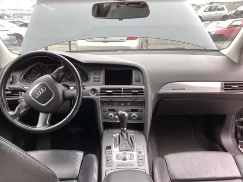 Dashboardkastje-8063508 (19057352)