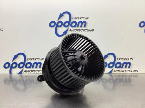 Kachel Ventilatiemotor-8130366