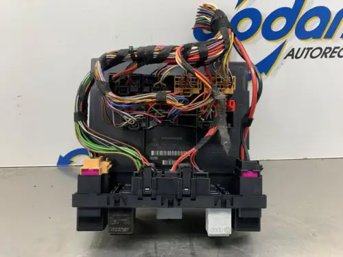 Computer Body Control-8258150