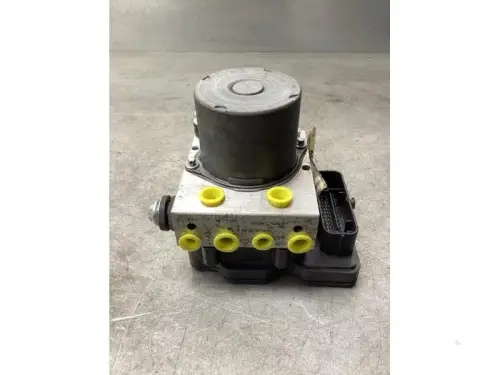 ABS Pomp-8145883