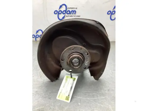 Fusee rechts-achter-8310598