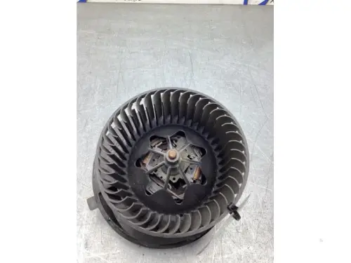 Kachel Ventilatiemotor-8257224