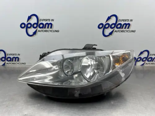 Koplamp links-8443137