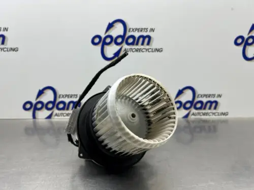 Kachel Ventilatiemotor-8228325