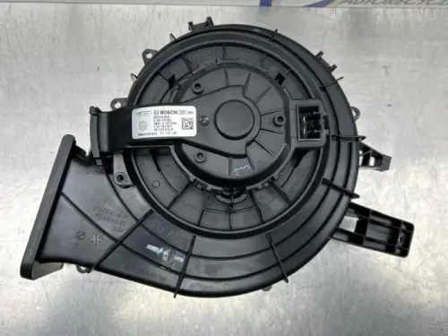Kachel Ventilatiemotor-8433005