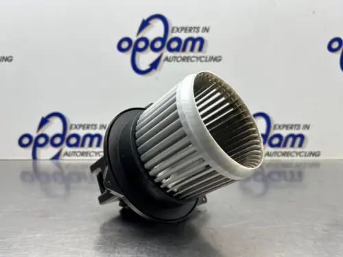 Kachel Ventilatiemotor-8329008