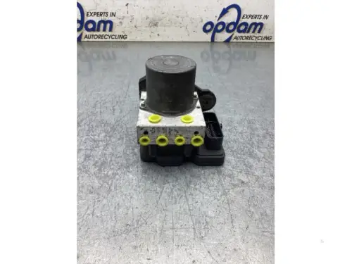 ABS Pomp-8447432