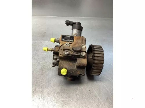 Dieselpomp-7876821
