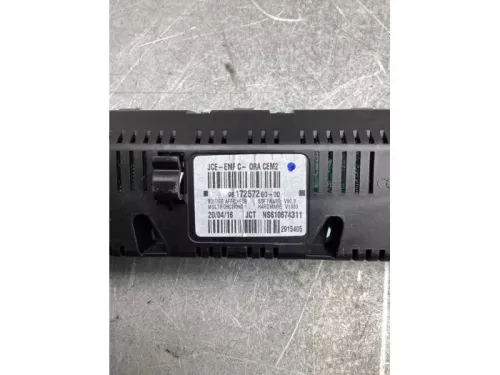 Display Interieur-8147091 (20413900)