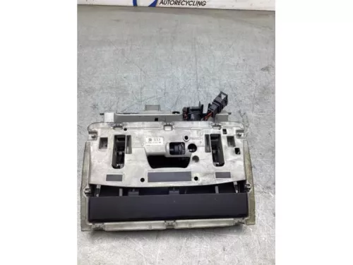 Display Interieur-8247877 (22290228)