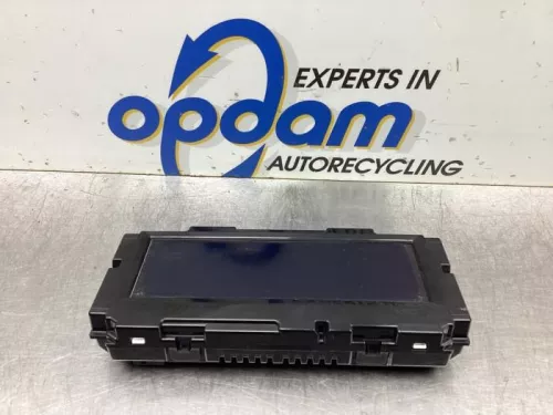 Display Interieur-7990372 (18111646)