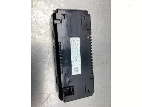 Display Interieur-7990372 (18111646)