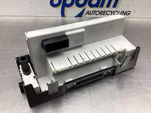 Display Interieur-7742249 (17652194)