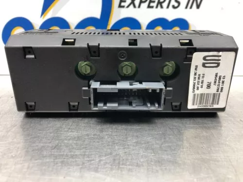 Display Interieur-7716606 (17103905)